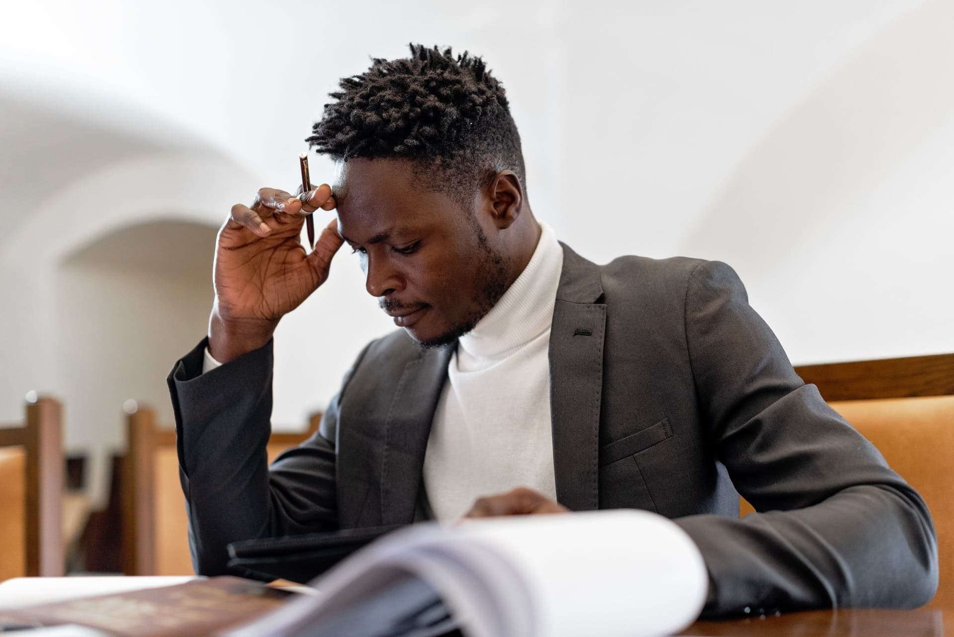 Frais de notaire en Côte d'Ivoire : jusqu'à 20 % du prix d'un terrain à Songon