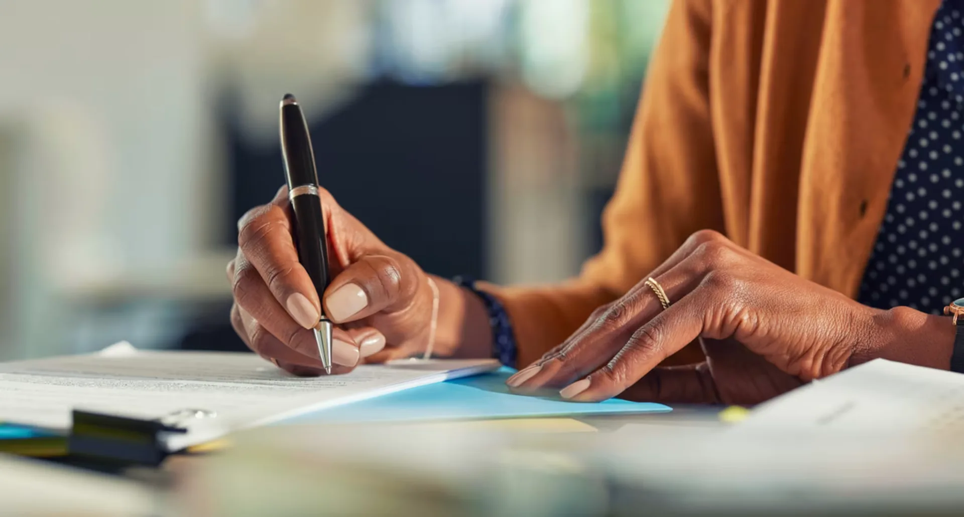 Vente notariée en Côte d'Ivoire : les pièces à fournir chez le notaire